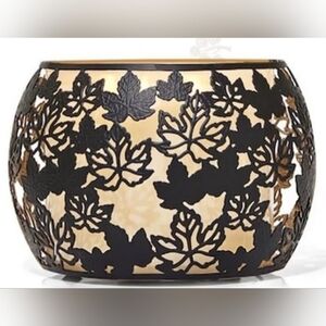 Bath & Body Works 3-Wick Candle Holder Black Leaves